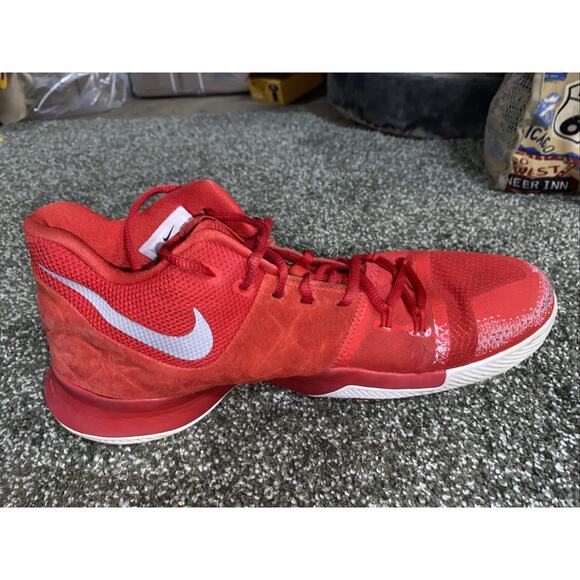 Nike Kyrie 3 University Red Men\'s Size 11.5 Basketball Shoes Suede Nike Zoom main image 11